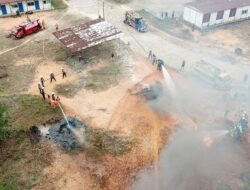PLN Sosialisasi Bahaya Kebakaran dan Gelar Simulasi Tanggap Darurat Kebakaran di Proyek PLTU 2 Kalbar